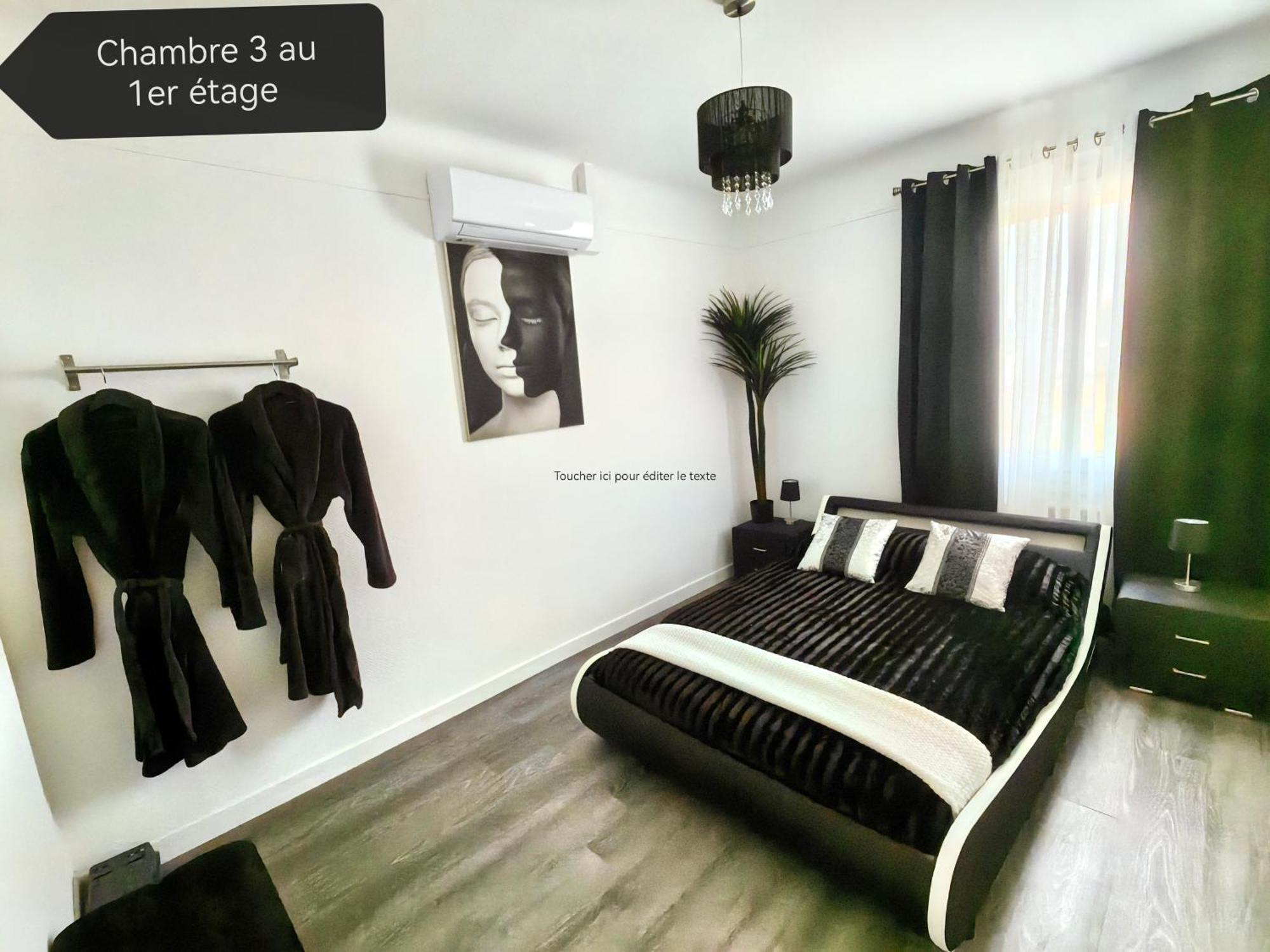 The White Home Broadway Love Room Chateauroux Bagian luar foto