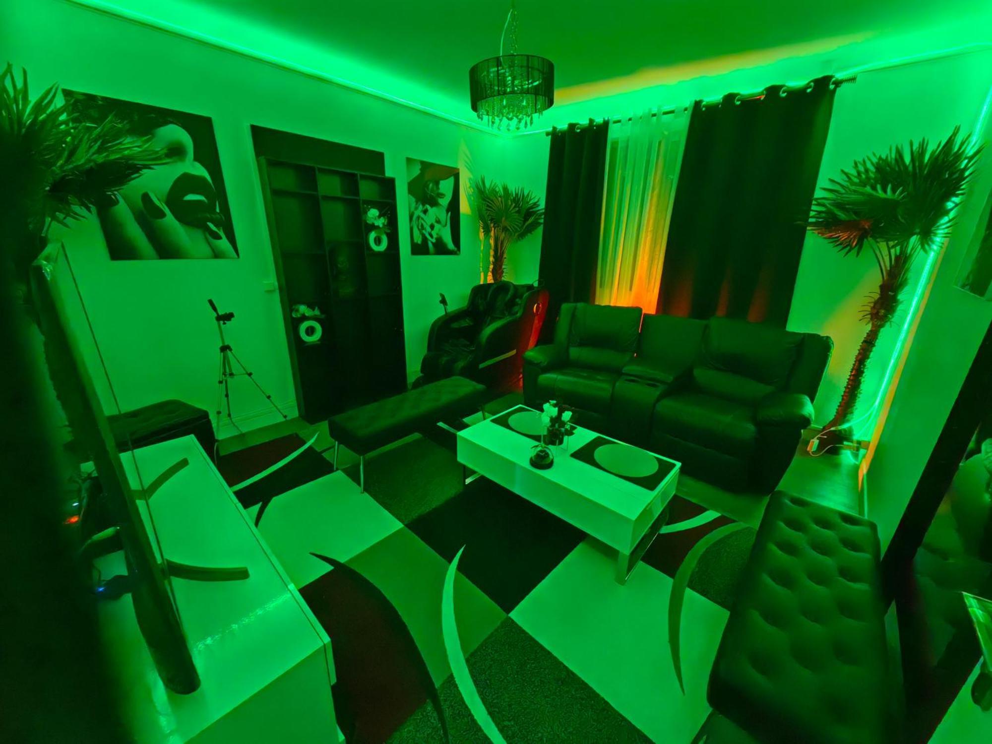 The White Home Broadway Love Room Chateauroux Bagian luar foto